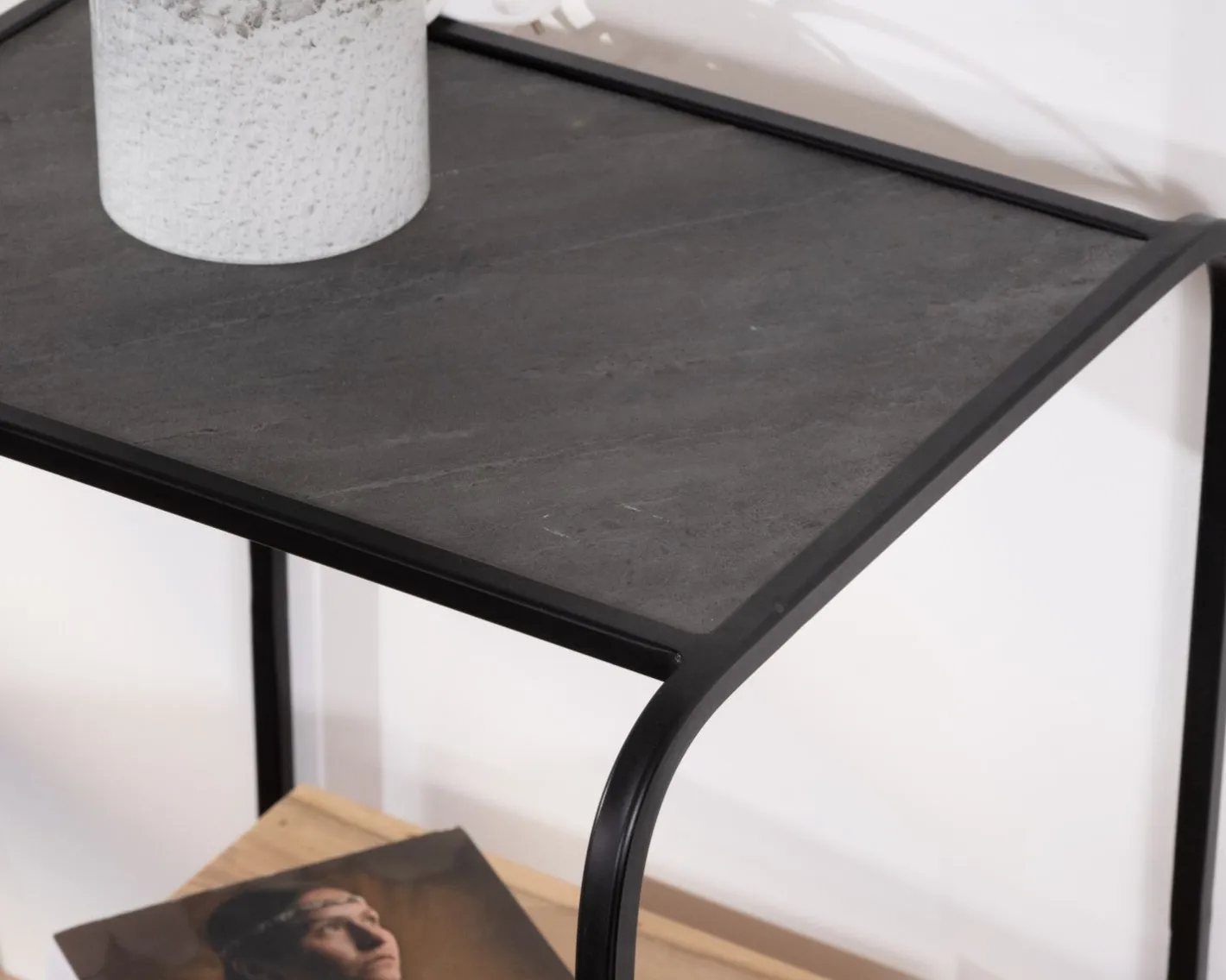 Outlet Table de chevet design en métal et bois avec plateau en placage pierre "Pikto" Bout De Canapé|Table D'Appoint
