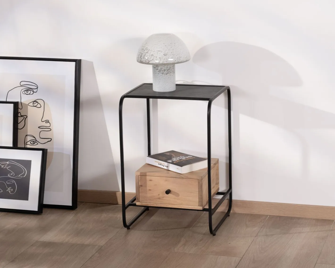 Outlet Table de chevet design en métal et bois avec plateau en placage pierre "Pikto" Bout De Canapé|Table D'Appoint