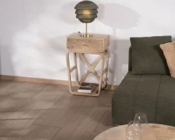 Online Table de chevet style épuré et rétro en manguier "Loopie" Bout De Canapé