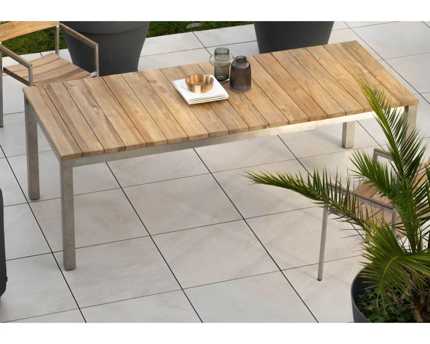 Table de jardin extensible 160 à 220 cm design contemporain "Melta" en teck et acier inoxydable Table À Manger Carrée