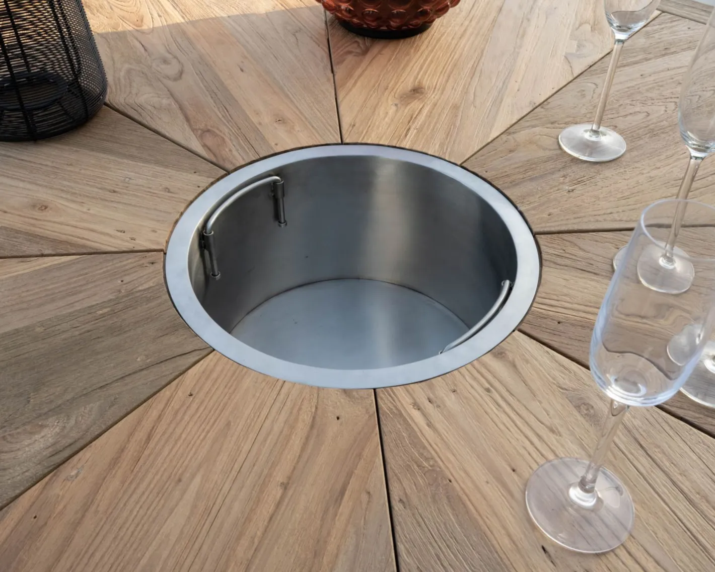Hot Table de jardin haut de gamme "Hélios" avec plateau rosace et seau à glace intégré Table À Manger Ronde Ou Ovale