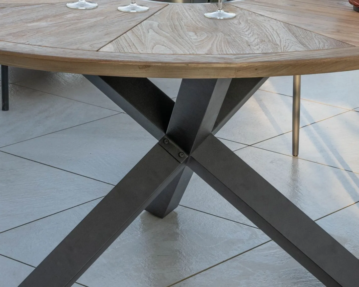 Hot Table de jardin haut de gamme "Hélios" avec plateau rosace et seau à glace intégré Table À Manger Ronde Ou Ovale