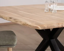 Discount Table de repas carrée 120 cm en acacia et pieds croix métal 