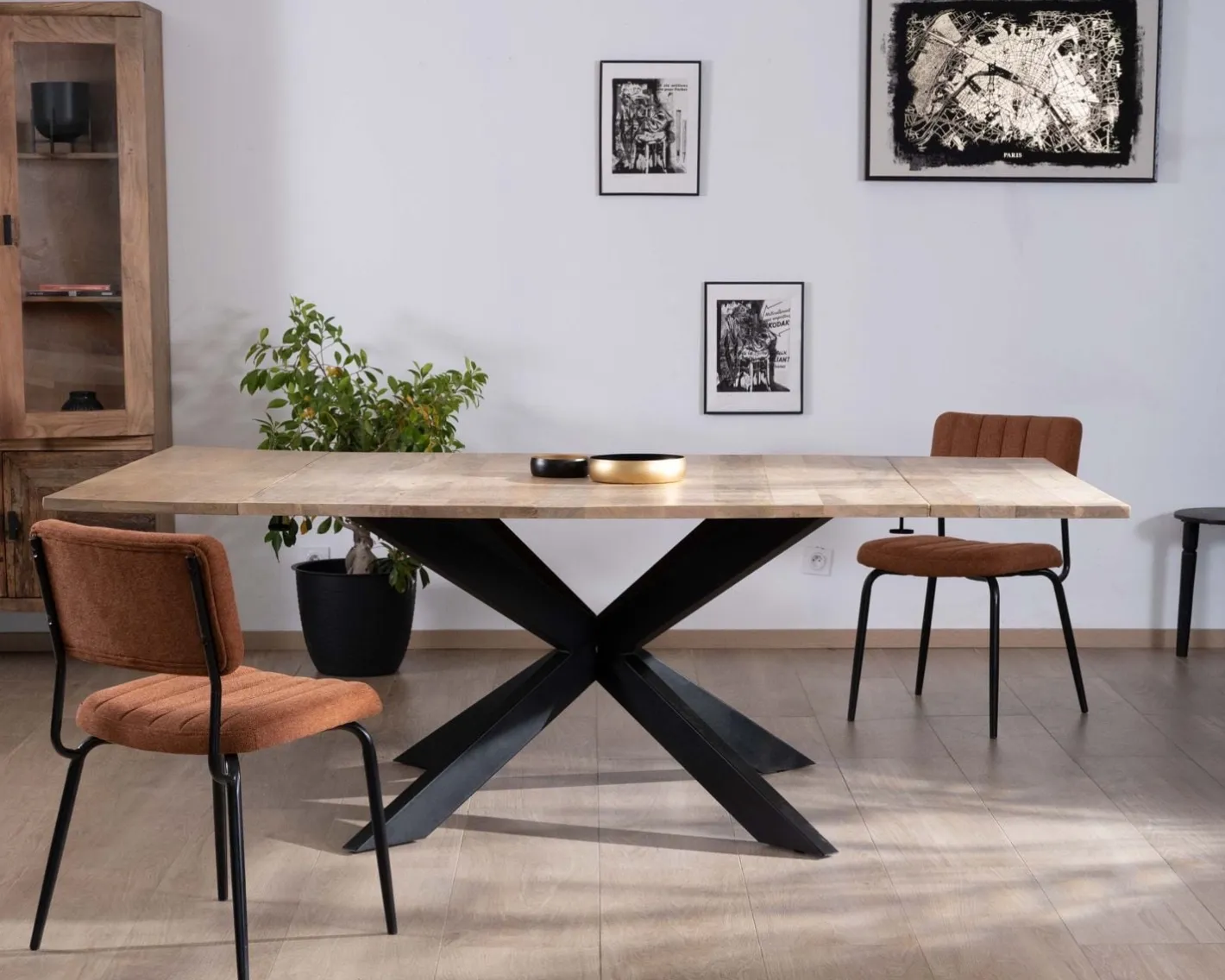 Table de repas carrée 120x120cm style industriel manguier et métal "Haden" avec extensions Table À Manger Carrée
