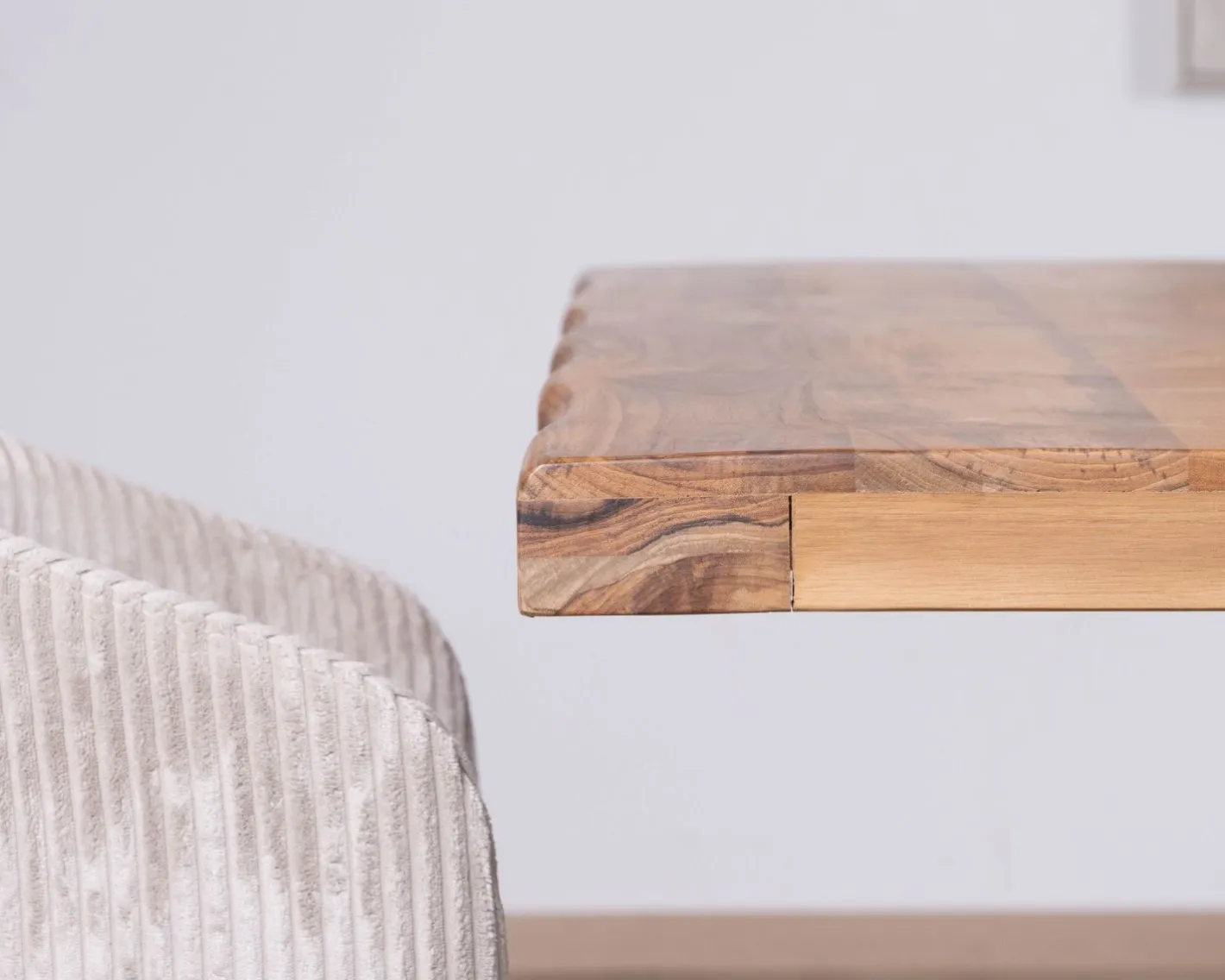Discount Table de repas contemporaine en bois 200 cm "Olonie" pieds croisés en métal Table À Manger Rectangulaire