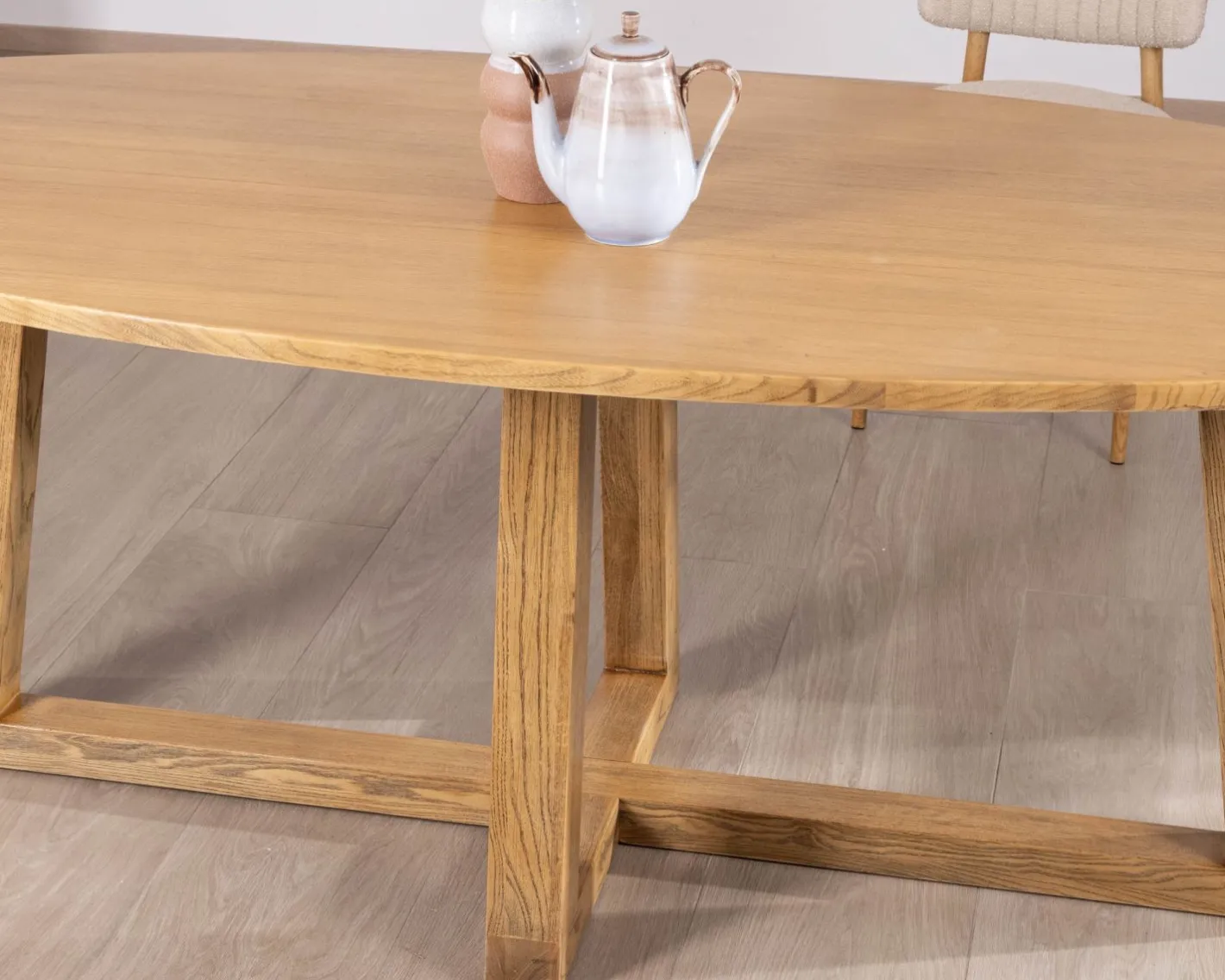 Hot Table de repas elliptique 220 cm en bois "Calypso" avec pieds trapèzes Table À Manger Ronde Ou Ovale