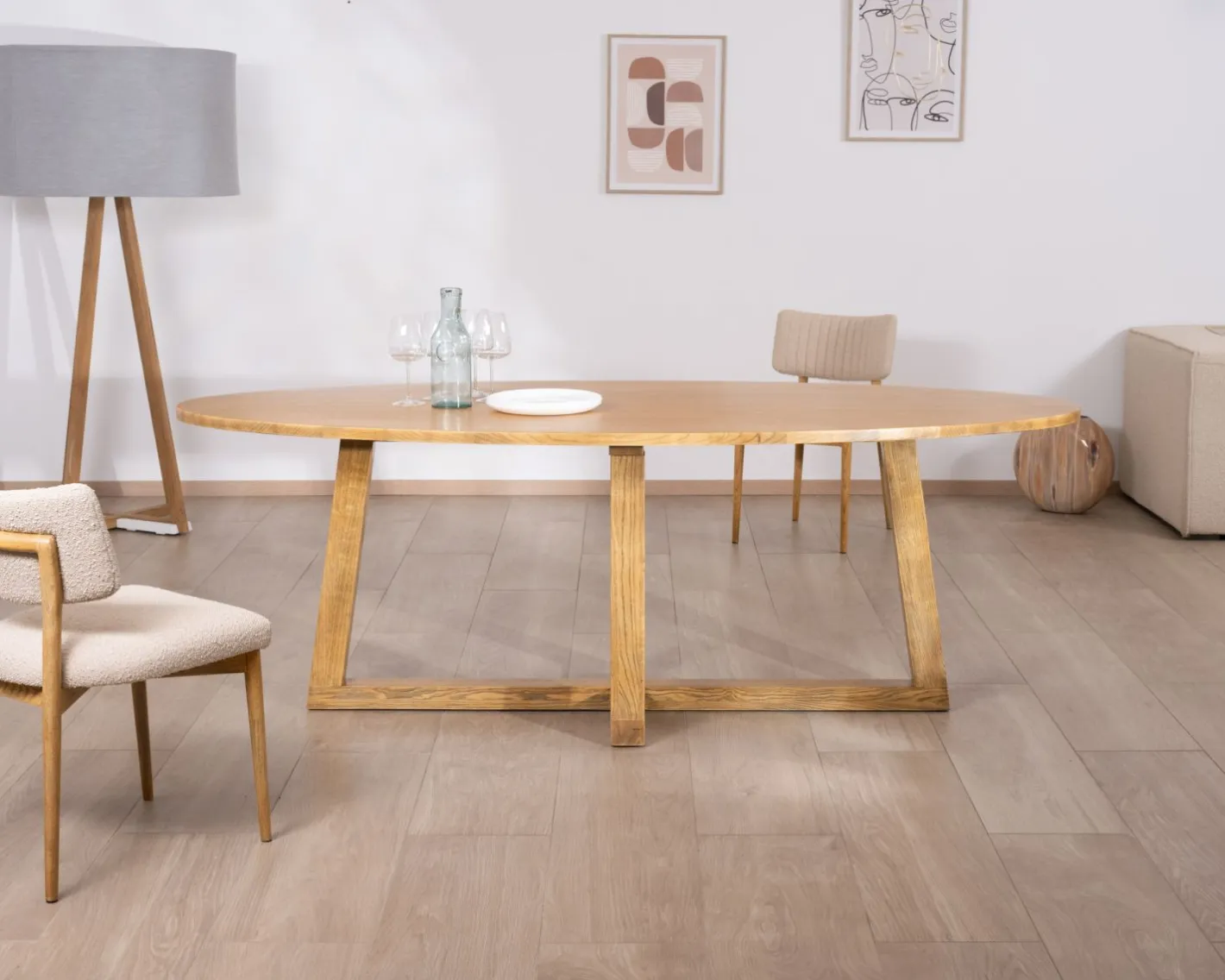 Hot Table de repas elliptique 220 cm en bois "Calypso" avec pieds trapèzes Table À Manger Ronde Ou Ovale