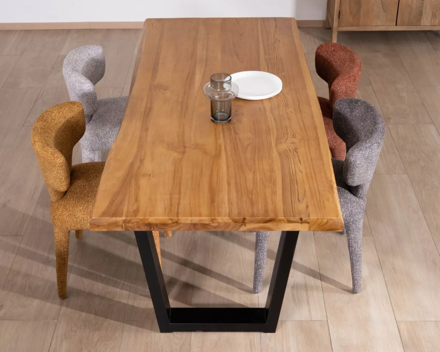 Clearance Table de repas en teck recyclé massif “Lasia” design contemporain et pieds métal noir Table À Manger Rectangulaire