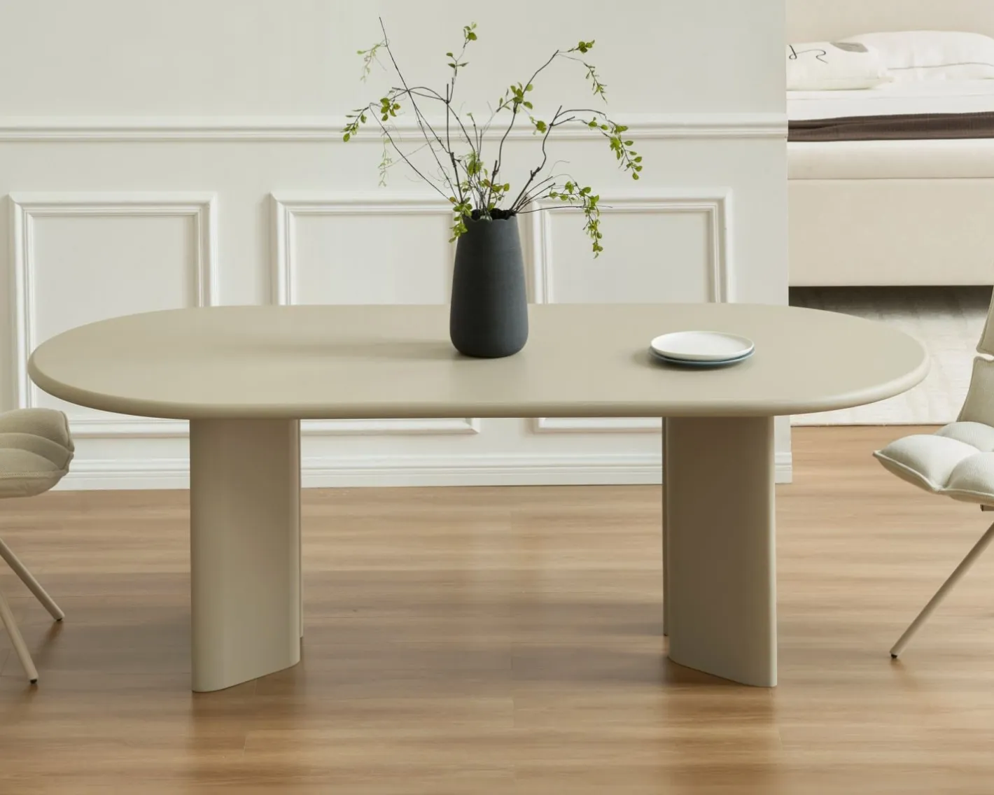 Table de repas ovale 180 cm design moderne et épuré beige "Odyna" Table À Manger Ronde Ou Ovale