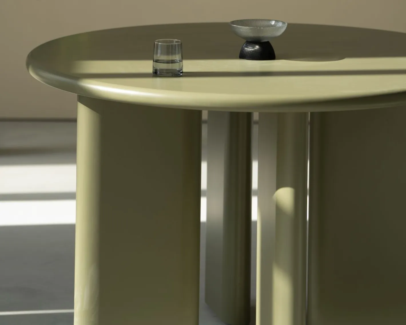 Hot Table de repas ronde coloris vert sauge "Odyna" 120 cm piètement sculptural Table À Manger Ronde Ou Ovale