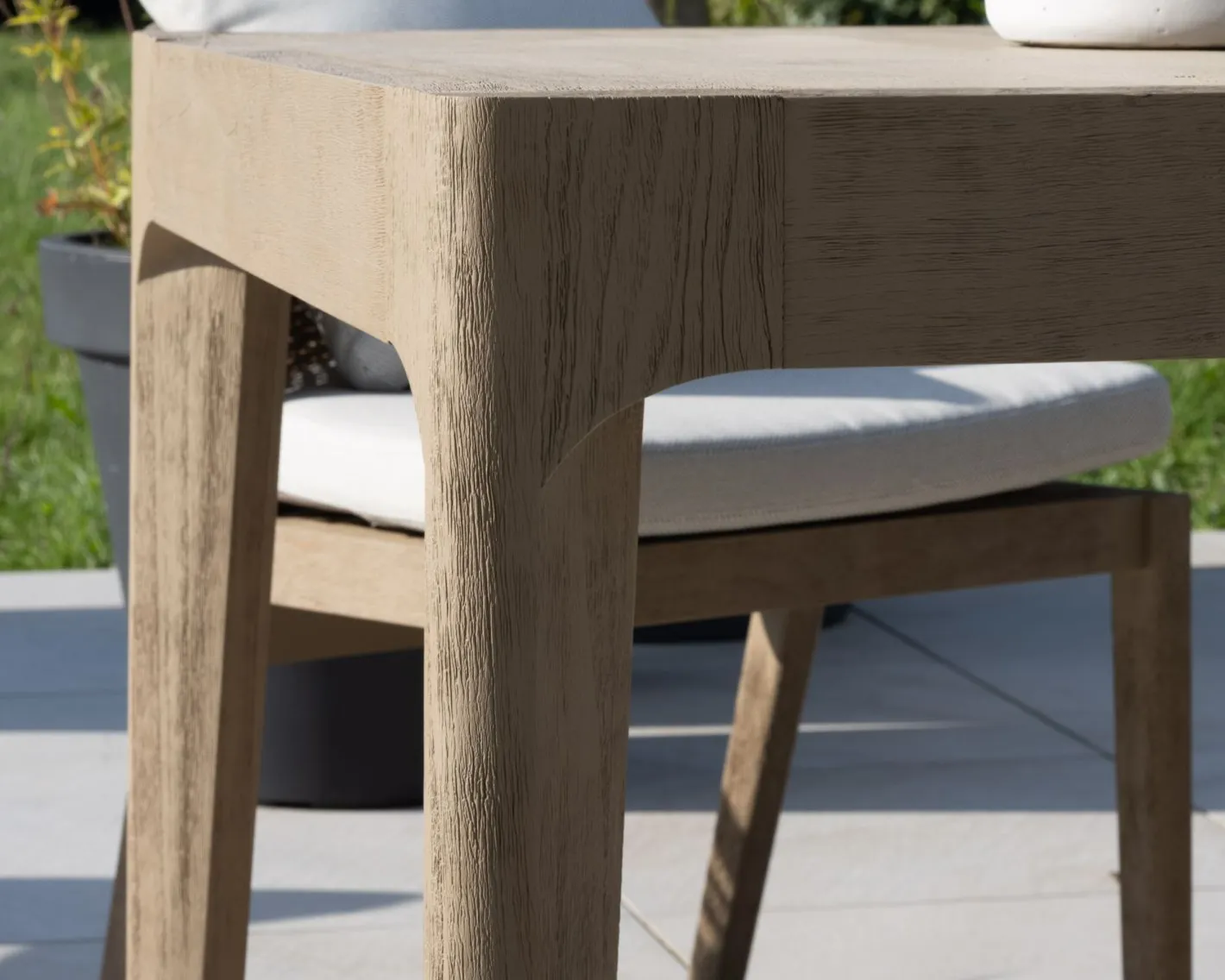 Outlet Table de repas spécial outdoor 240cm en teck finition sablée et grisée "Vérone" Table À Manger Rectangulaire