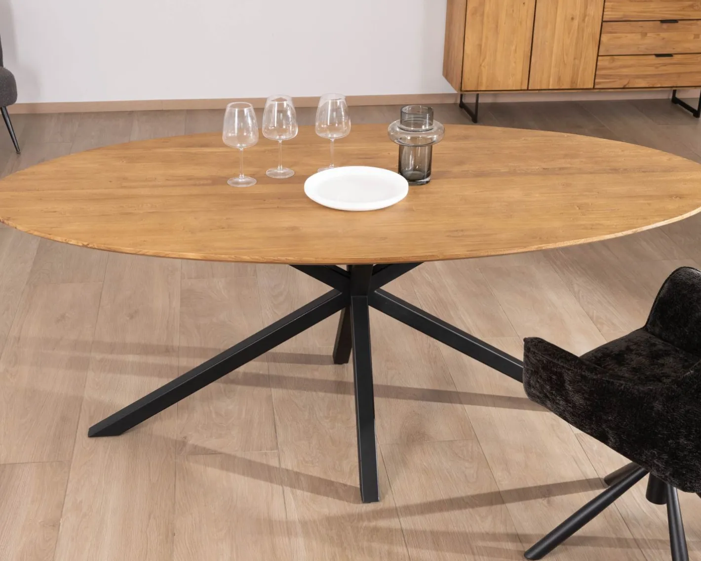 Online Table de salle à manger ovale en teck naturel "Bahia" pieds mikado métal Table À Manger Ronde Ou Ovale