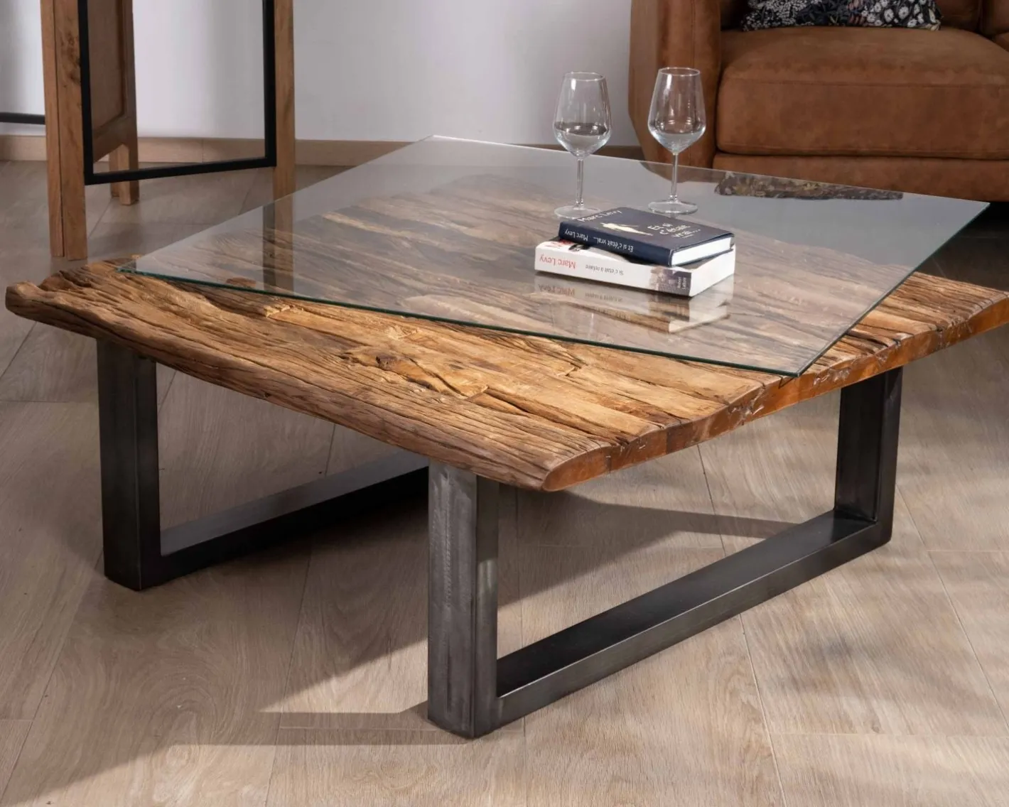 Hot Table de salon carrée en bois recyclé naturel plateau verre et pieds U noir antique "Cidade" Table Basse Carrée