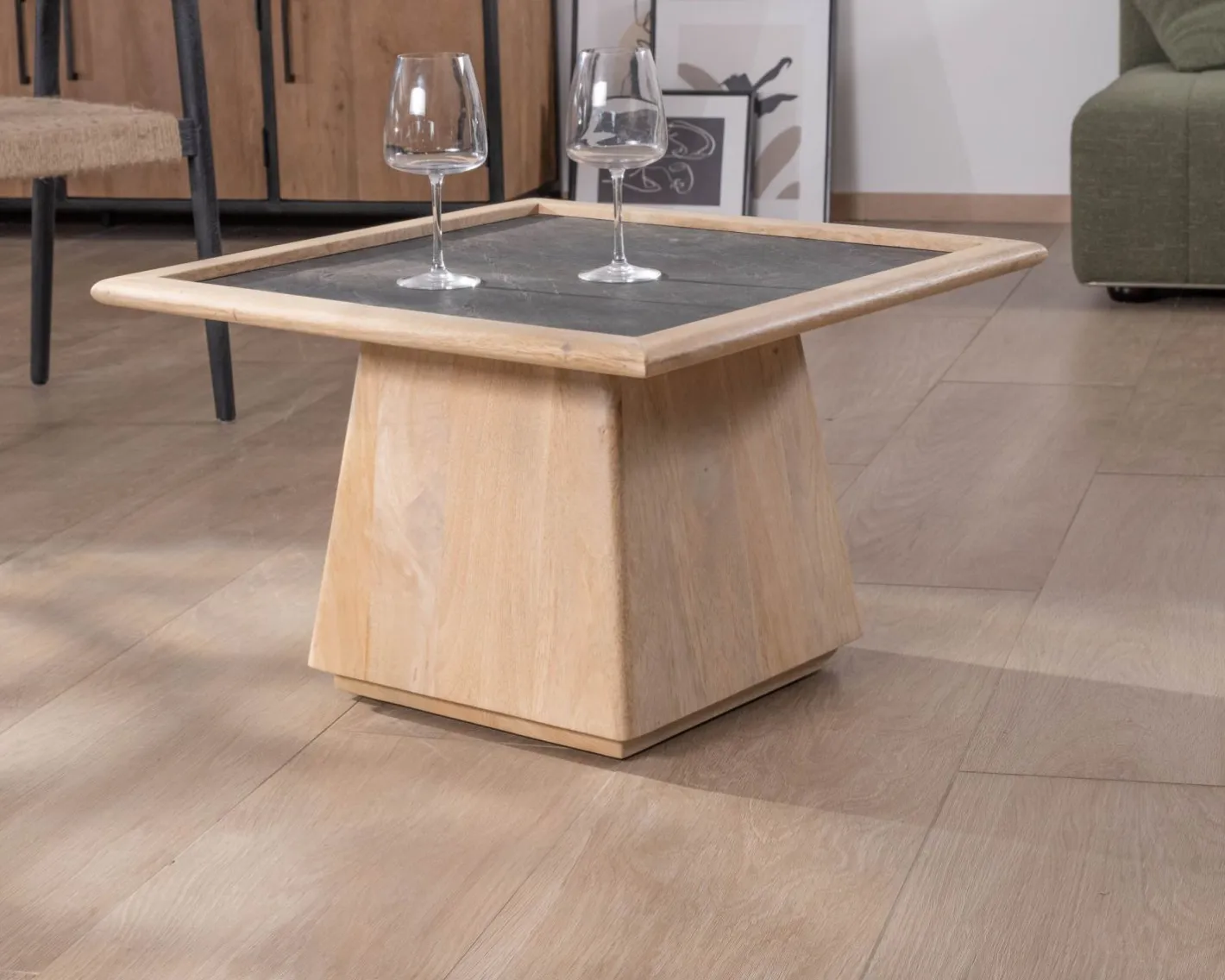 New Table de salon carrée en manguier avec plateau placage pierre "Netty" Table Basse Carrée