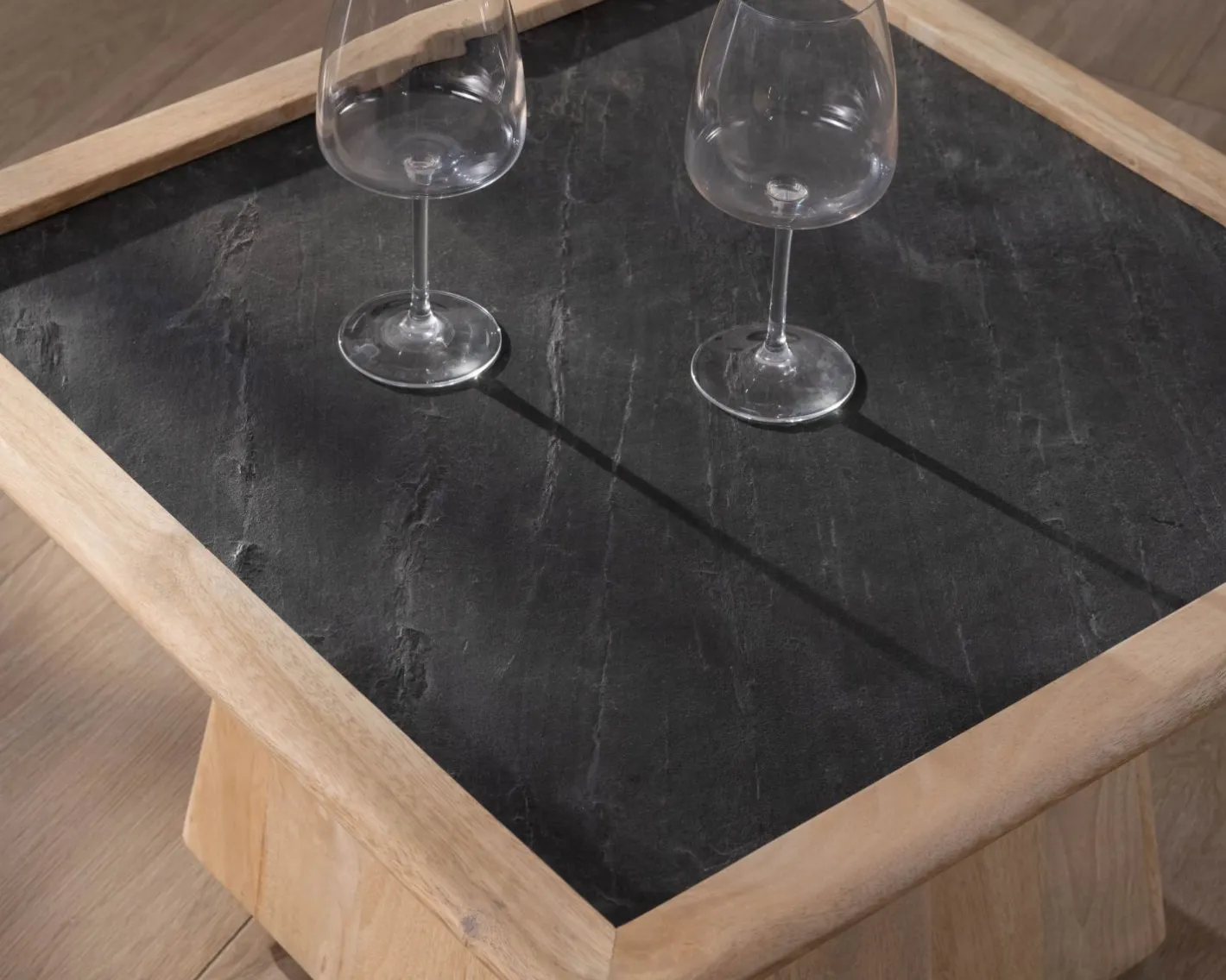 New Table de salon carrée en manguier avec plateau placage pierre "Netty" Table Basse Carrée