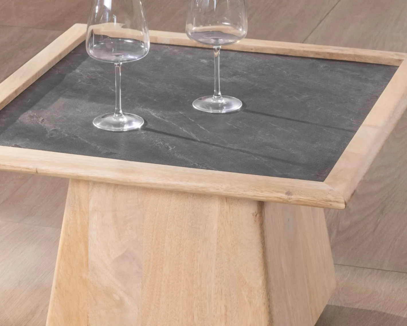 New Table de salon carrée en manguier avec plateau placage pierre "Netty" Table Basse Carrée