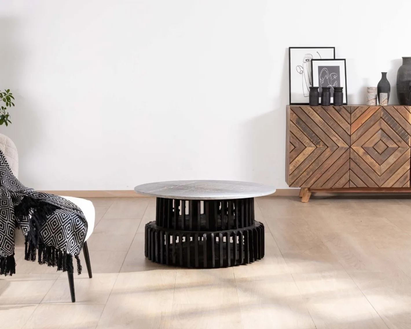 Online Table de salon ronde en bois recyclé et plateau en pierre claire "Népalaise" Table Basse Ovale Ou Ronde