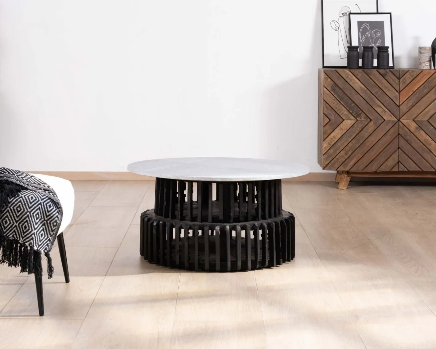 Online Table de salon ronde en bois recyclé et plateau en pierre claire "Népalaise" Table Basse Ovale Ou Ronde