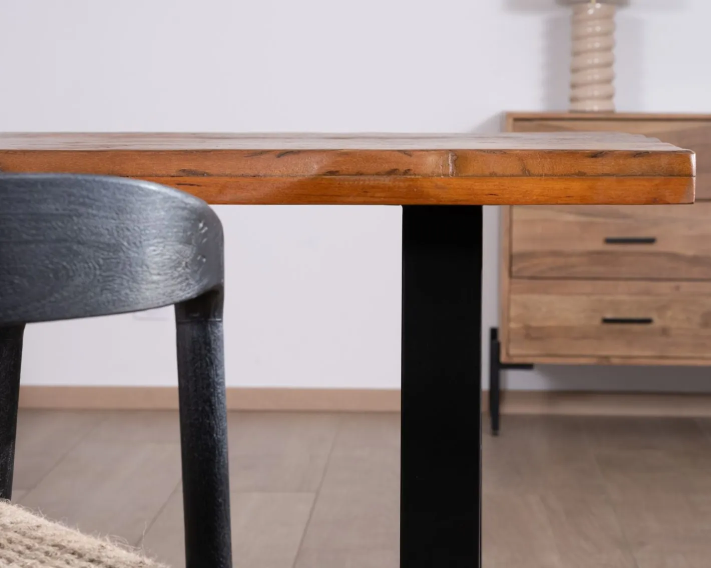 Best Table à manger en bois recyclé et pieds métal noir en U "Alésia" 200 cm Table À Manger Rectangulaire