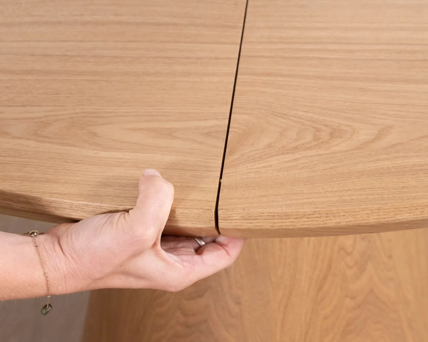 Discount Table à manger ronde 120 cm extensible 160 cm "Oria" style épuré aspect frêne Table À Manger Ronde Ou Ovale