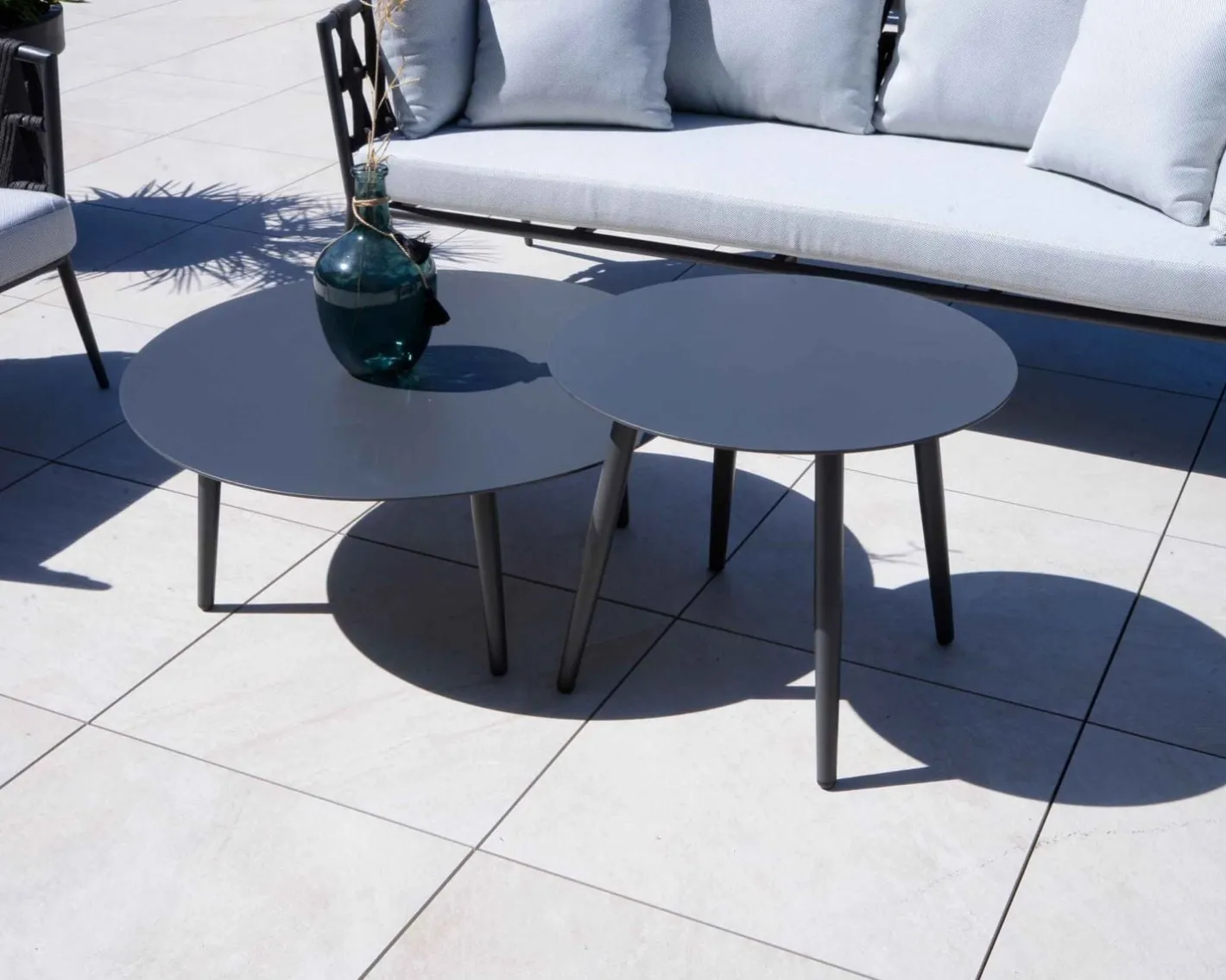 New Tables basses rondes diam. 85 et 60 aluminium anthracite "Saumur" Table Basse Ovale Ou Ronde