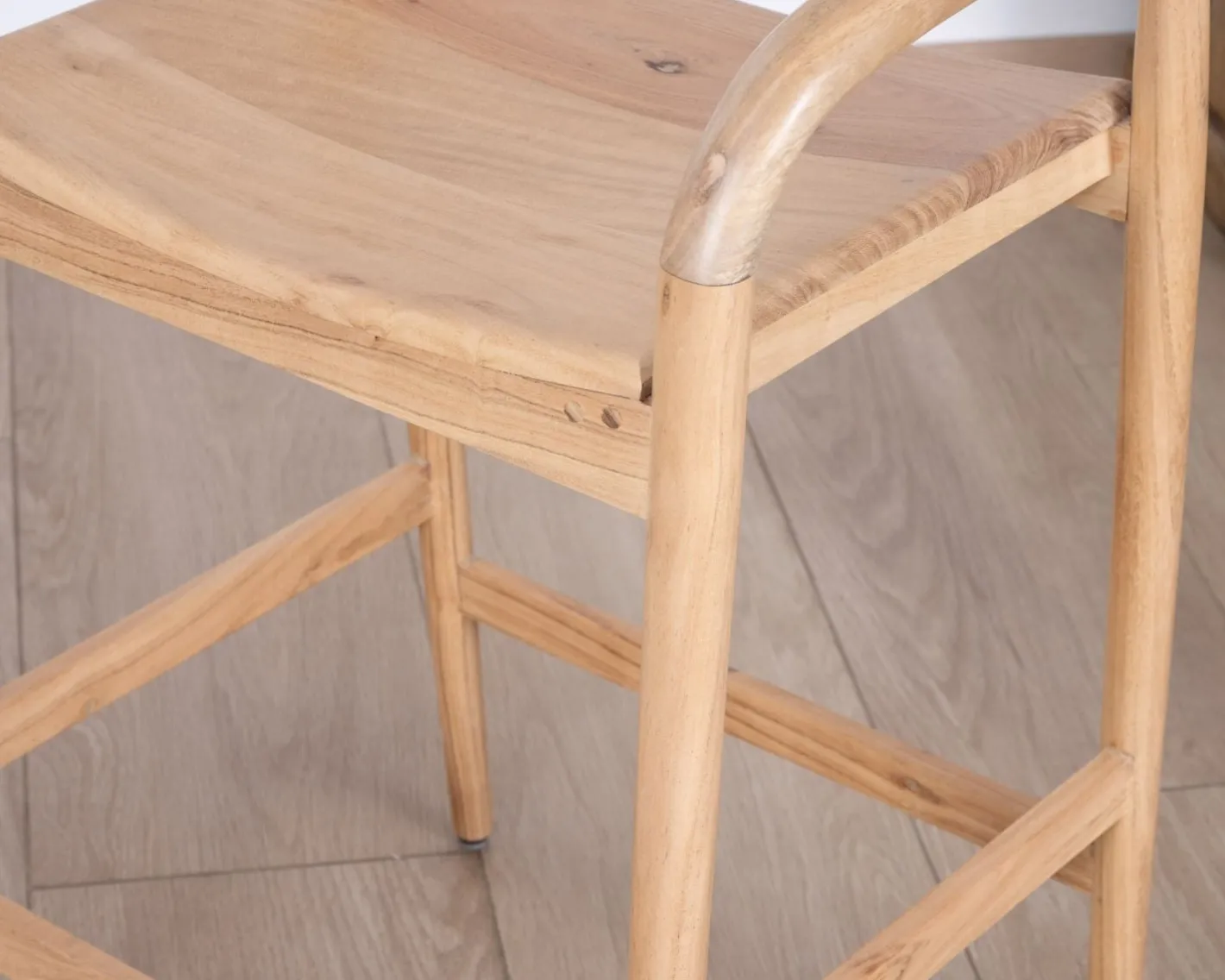 Outlet Tabouret de bar en acacia design épuré avec dosseret "Vogue" Tabouret De Bar